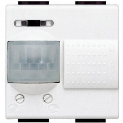 Bticino interrupteur passif infrarouge light - 230v - relais 6a + avec detecteur de mouvement N4432