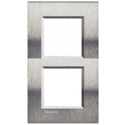 Bticino livinglight - plaque rectangulaire 2x2 modules 57mm acier brosse LNA4832M2ACS